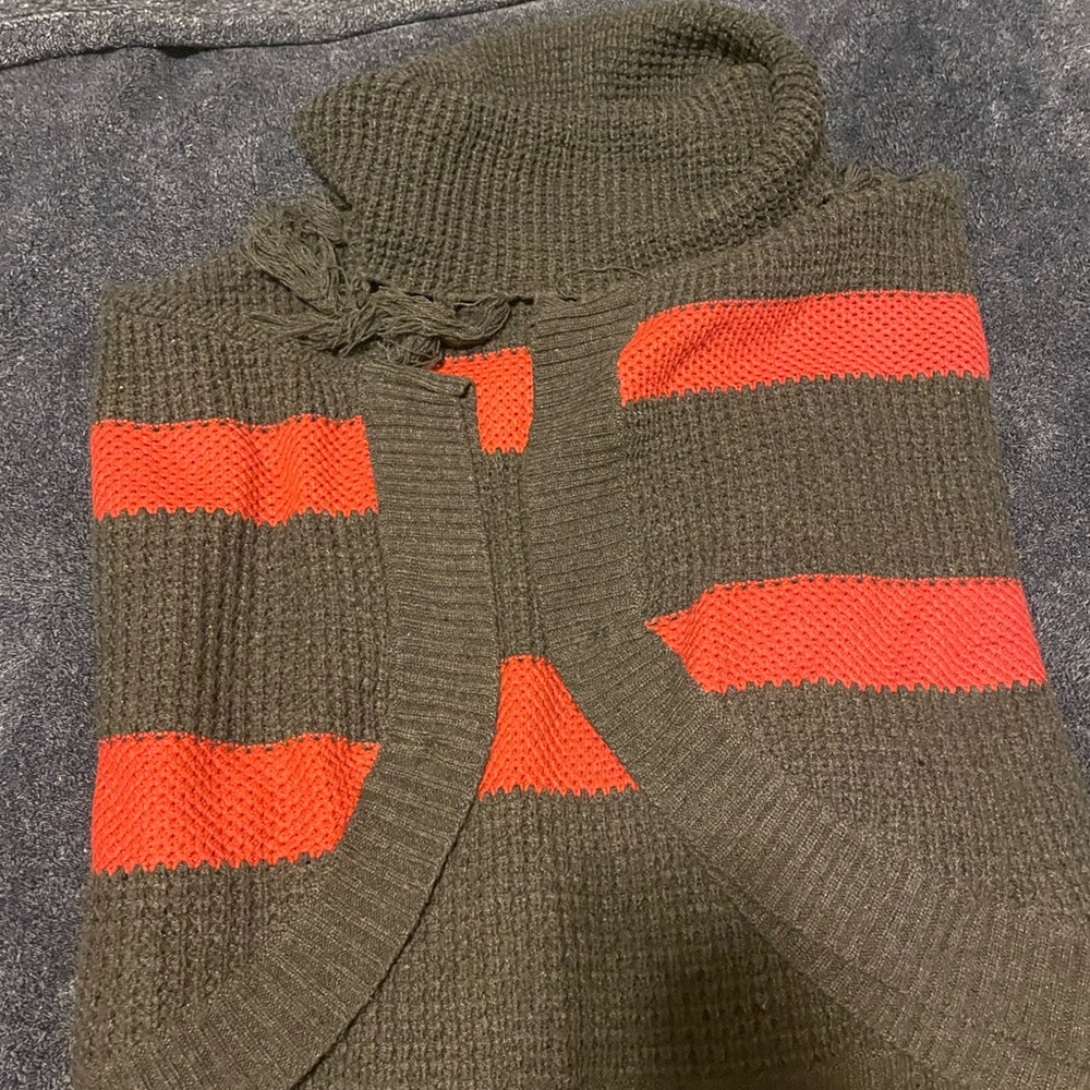 THML cape/poncho